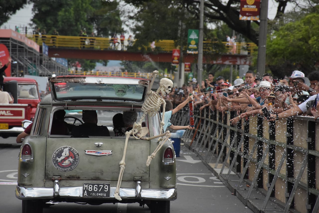 Desfile de Autos Clásicos y Antiguos, de la Feria de Cali.