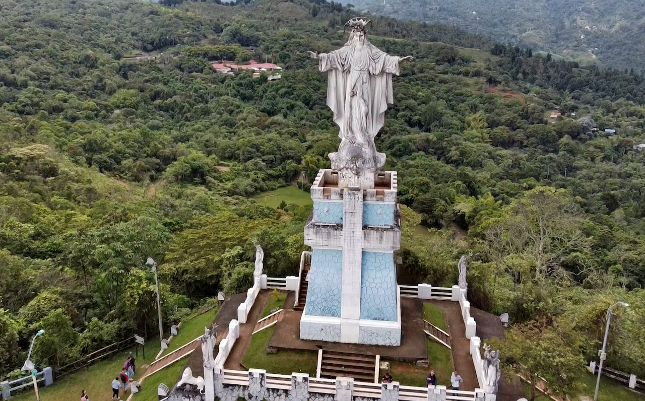 Ciudadanos piden intervención institucional para preservar este referente patrimonial de Cali.