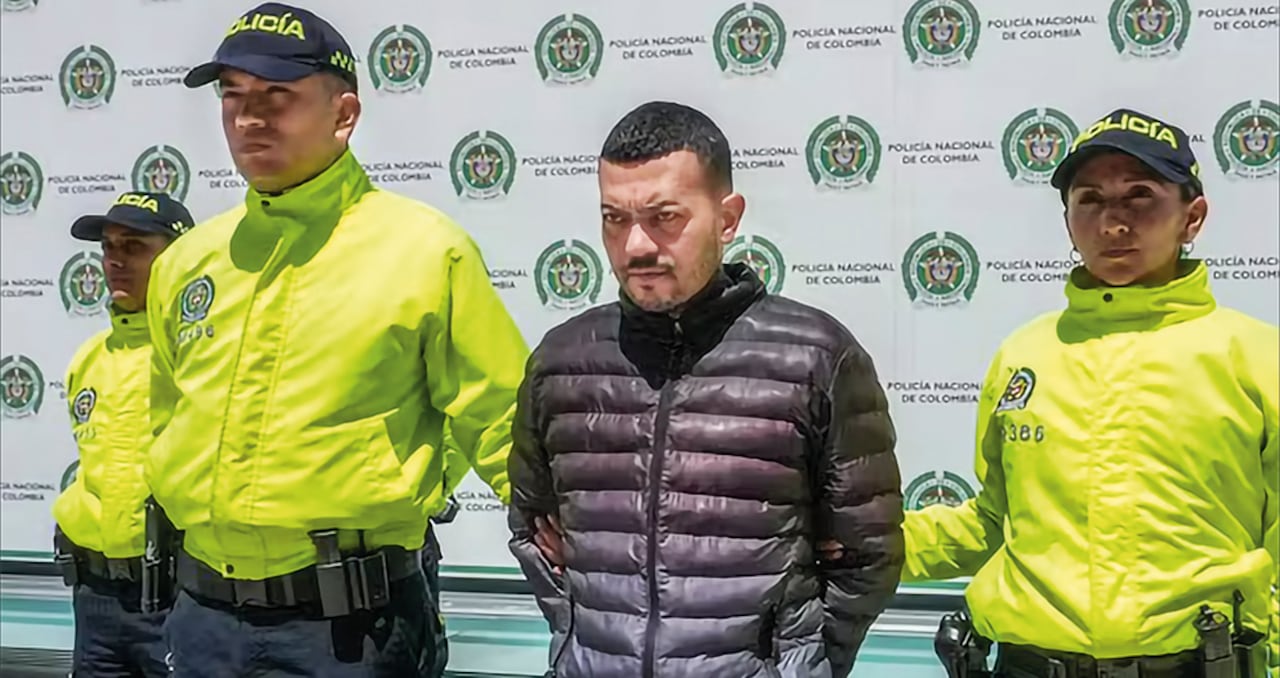 El Costeño, de la mano de su socio criminal, alias el Caleño o David, cometía asesinatos en diferentes ciudades del país. Los dos formaban parte de los atentados y siempre contrataban a jóvenes o menores de edad para cometerlos.