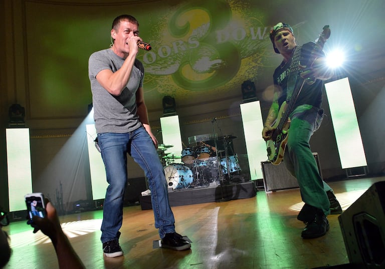 Brad Arnold era el fundador y la voz principal de la banda estadounidense 3 Doors Down.