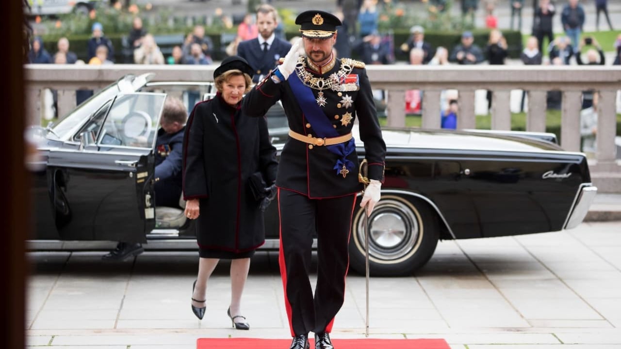 Rey Haakon VIII de Noruega.
