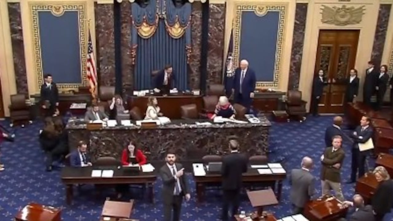 El Senado en Estados Unidos no pudo frenar las intervenciones militares de Trump en Venezuela.