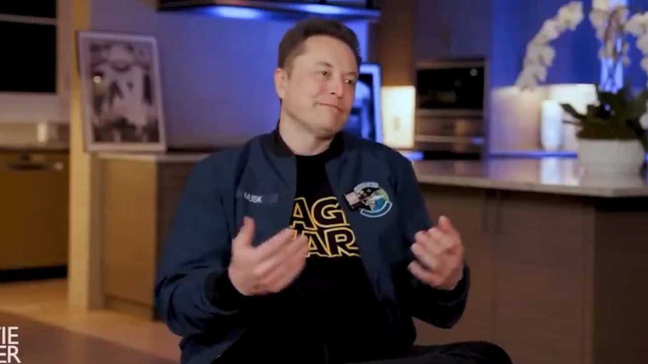 El empresario afirmó que muchos avistamientos podrían explicarse como tecnología avanzada creada por humanos, no fenómenos alienígenas.