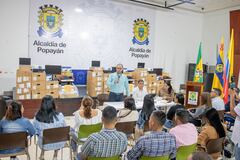 Entre los elementos entregados se encuentran estaciones de cómputo y portátiles que facilitarán la gestión de información, impresoras multifuncionales y escáneres que optimizarán la documentación y el registro de casos.