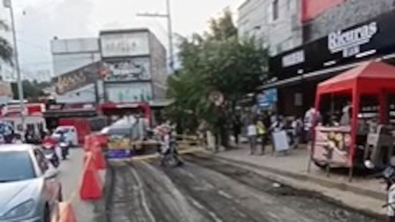 Los arreglos en esta vía empezaron luego de que supuestamente Merchán hubiera recolectado plata a comerciantes del sector para realizarlos por cuenta propia.