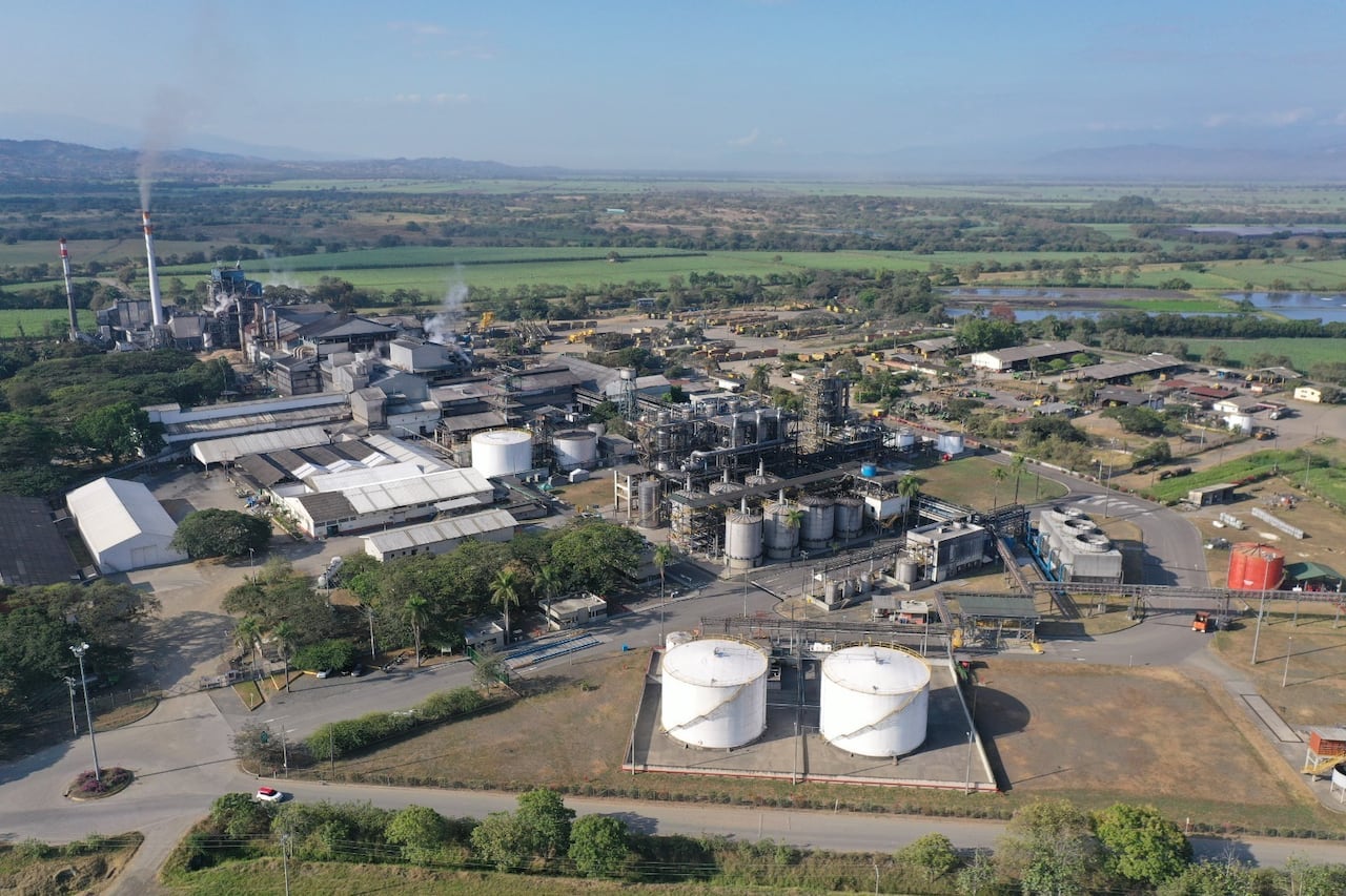 La evaluación desarrollada por SAI Platform, valida el desempeño ambiental,
social y de gobernanza en los sistemas de producción agrícola del Grupo Agroindustrial.