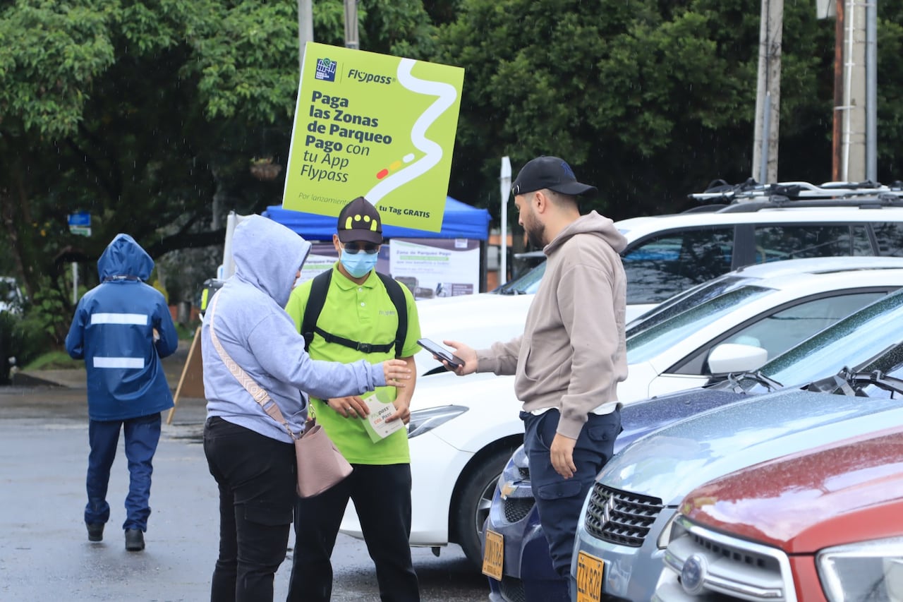 En Bogotá podrá pagar las más de 10.000 Zonas de Parqueo Pago (ZPP) que hay por toda la ciudad.
