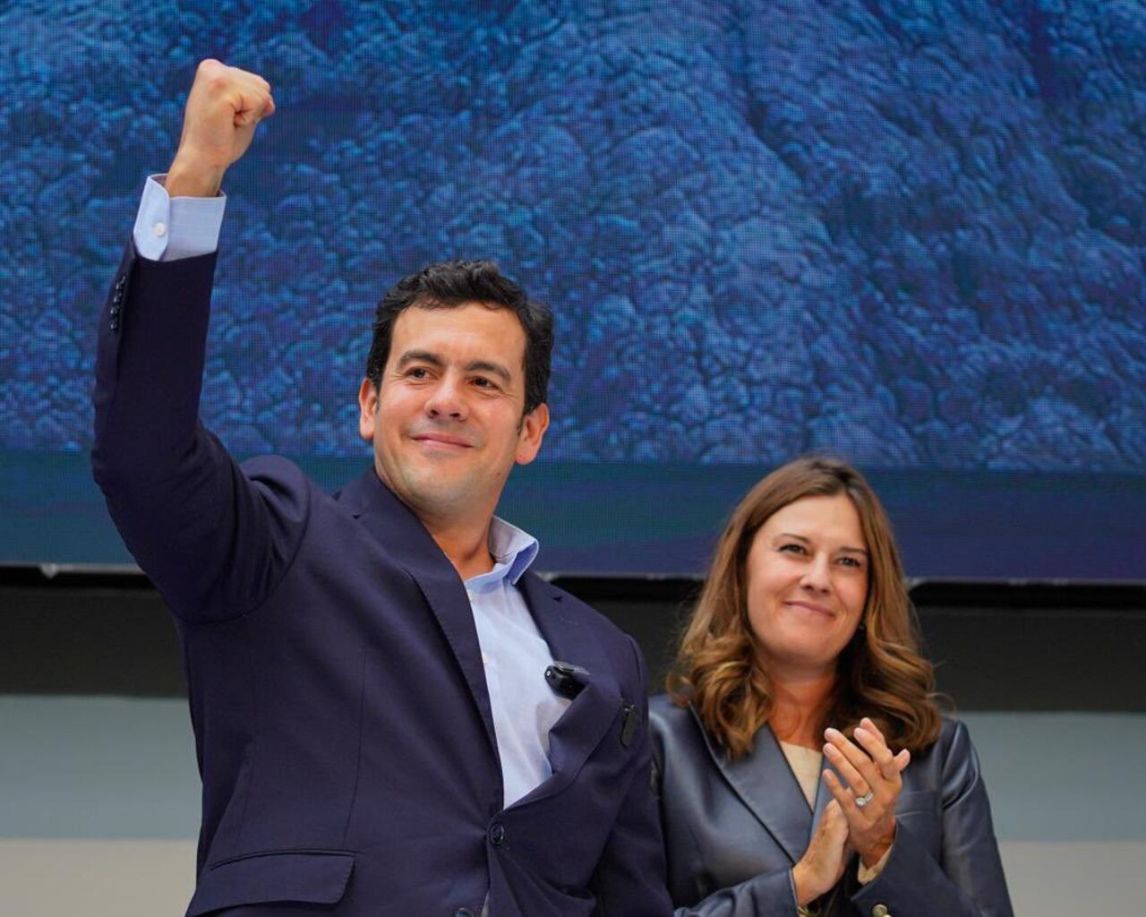 Rodrigo Lara inscribió su candidatura en Bogotá.