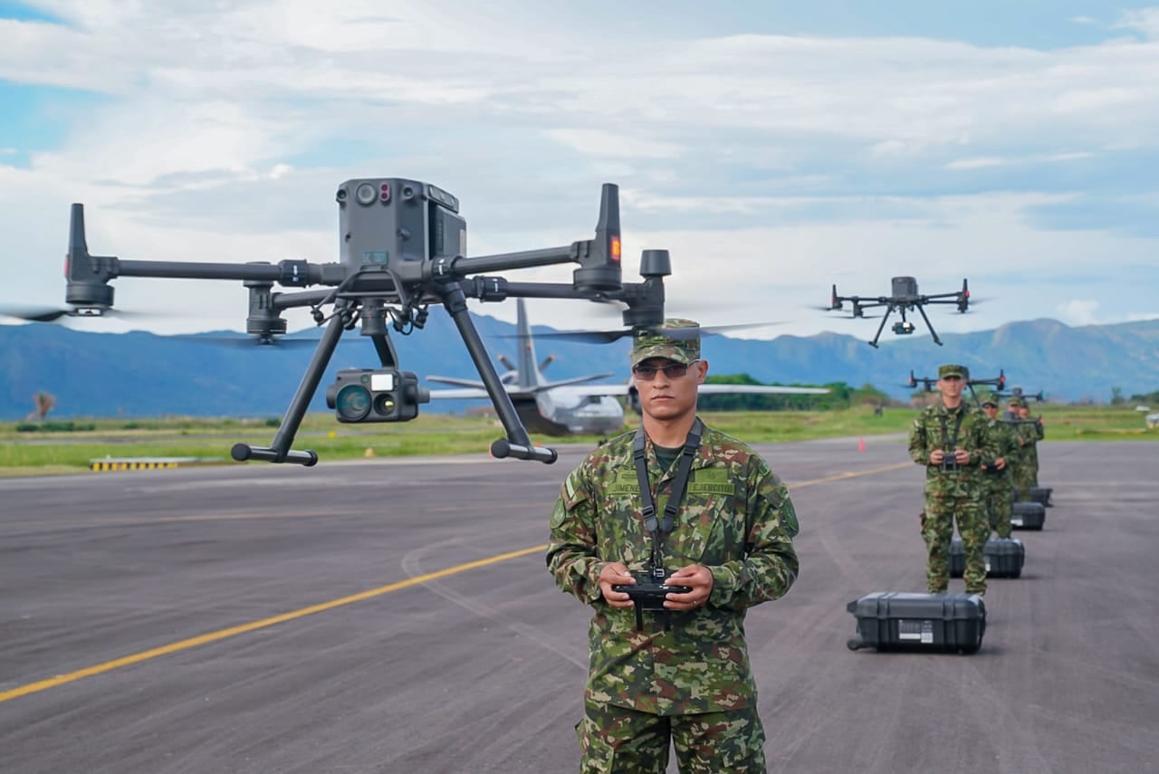 Para esta niciativa fue creado un equipo multi disciplinario de las Fuerzas Militares y la Policía Nacional.