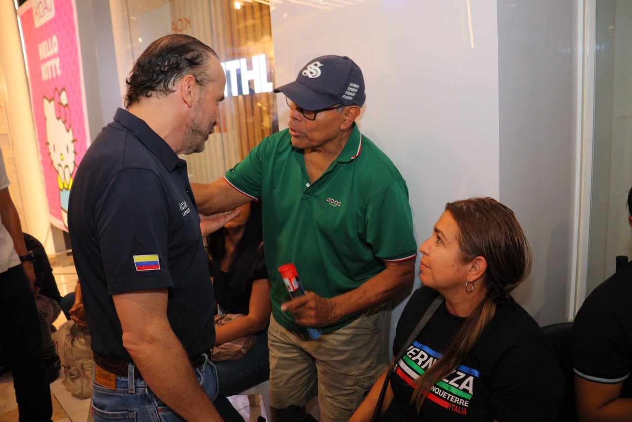 Constructoras, cajas de compensación y entidades bancarias participaron en la feria y presentaron alternativas habitacionales y opciones para facilitar la compra de una nueva vivienda.