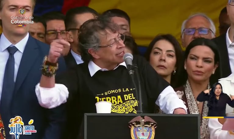 Gustavo Petro durante su último discurso como presidente