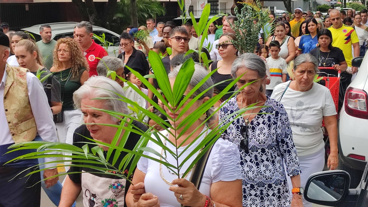 Domingo de Ramos en la parroquia Cristo resucitado del barrio la flora Cali