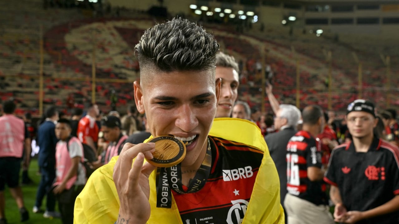 Jorge Carrascal, delantero colombiano campeón de la Copa Libertadores con Flamengo.