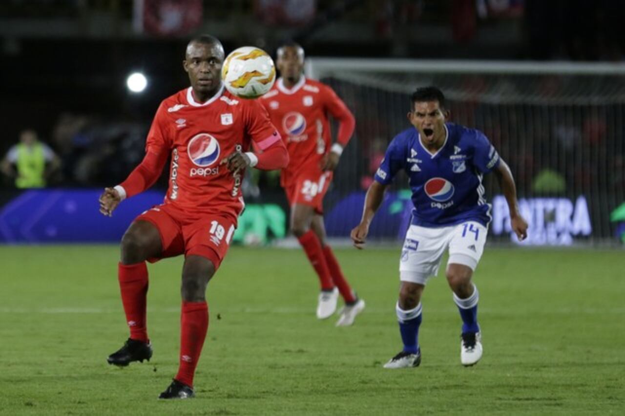 El jugador, Luis Paz, denunció que fue seguido por tres hombres en moto tras retirar dinero de un banco. Las autoridades investigan.