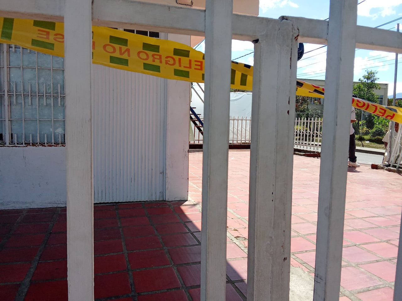 En la madrugada de este domingo 14 de septiembre se presentó una masacre al interior de una discoteca y estanco ubicado en el barrio La Paz, al norte de la ciudad de Popayán.