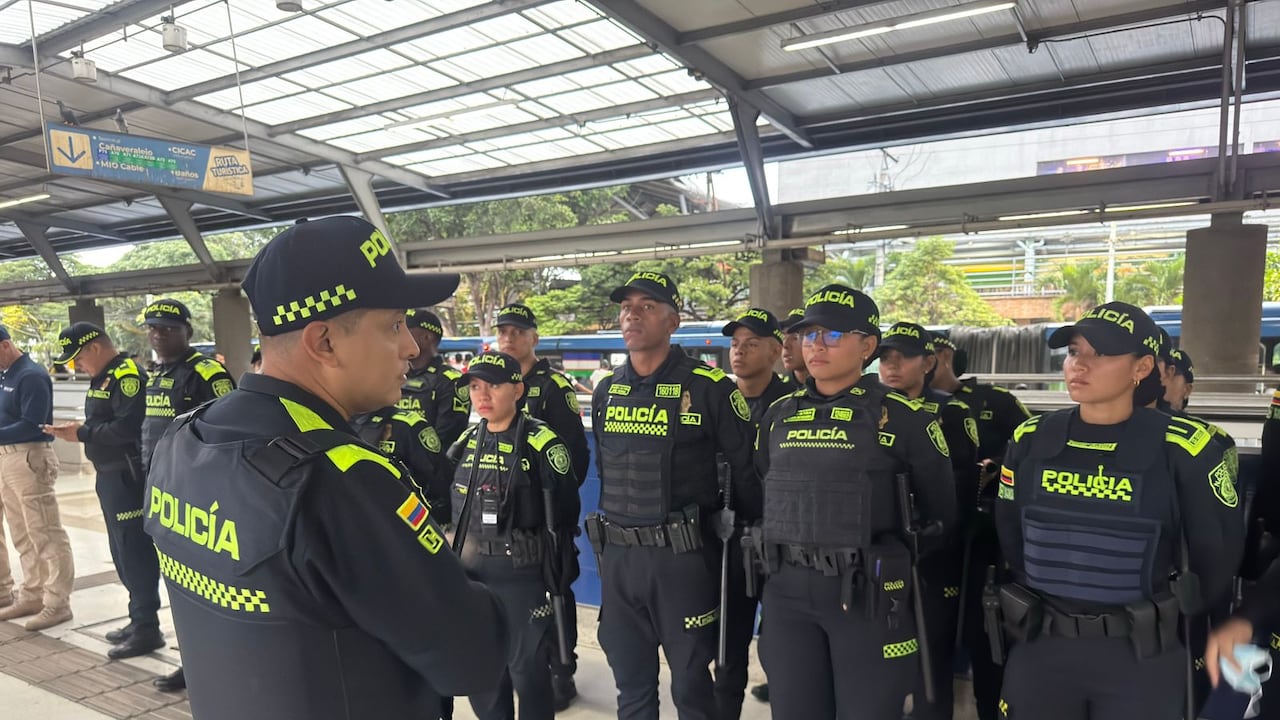 Policía refuerza seguridad en el MÍO: despliegue en ocho terminales y cinco estaciones de Cali