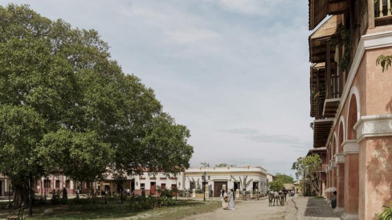 Un total de 40 mil metros cuadrados de construcción llegó a tener Macondo. En su estructura metálica se usaron más de 400 toneladas de hierro, más de 200 de cemento, otras 200 toneladas de madera y más de 8.000 mallas de contención.