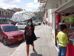 Las personas salieron a trabajar con tapabocas, hasta el momento todo el sector comercial de Popayán funciona normalmente.