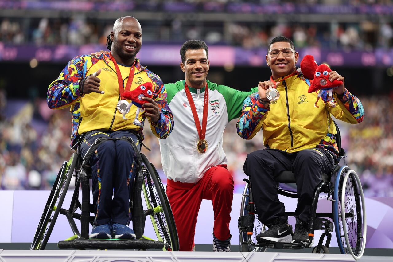 Mauricio Valencia y Diego Meneses obtuvieron medalla de plata y bronce en lanzamiento de jabalina en la categoría F34 en los Juegos Paralímpicos de París 2024.