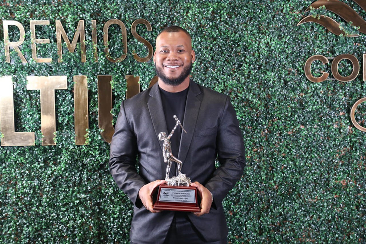 Yeison López fue uno de los premiados en esta ceremonia.