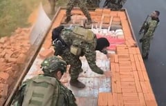 El conductor del camión fue capturado en flagrancia y puesto a disposición de la autoridad competente junto con el material incautado.