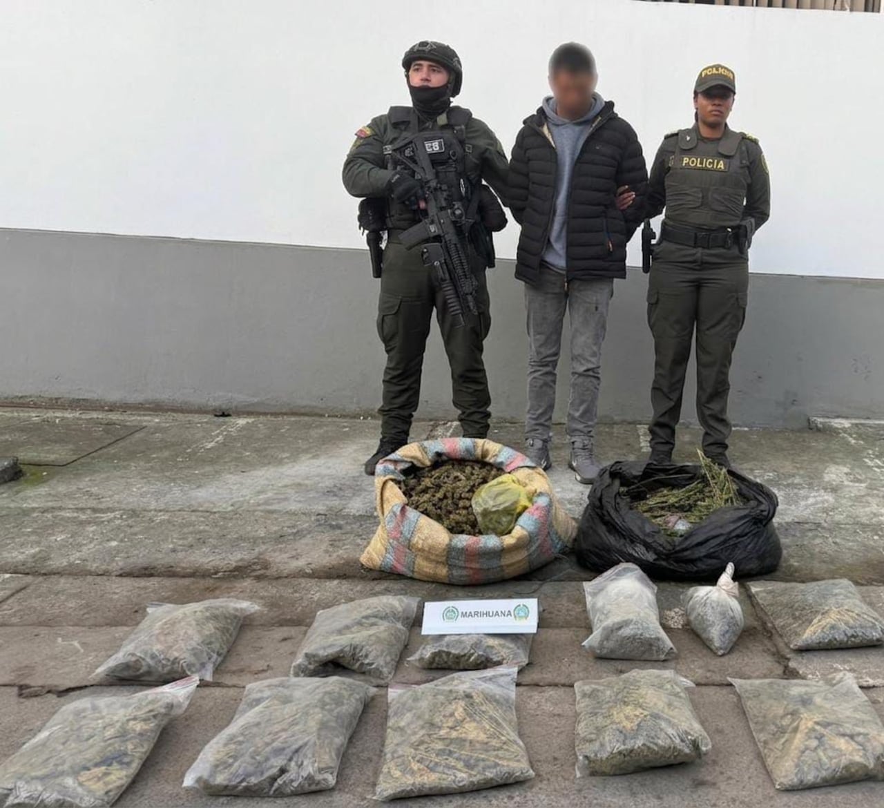 La Policía Nacional intensifica operativos contra el microtráfico para fortalecer la seguridad en Nariño.