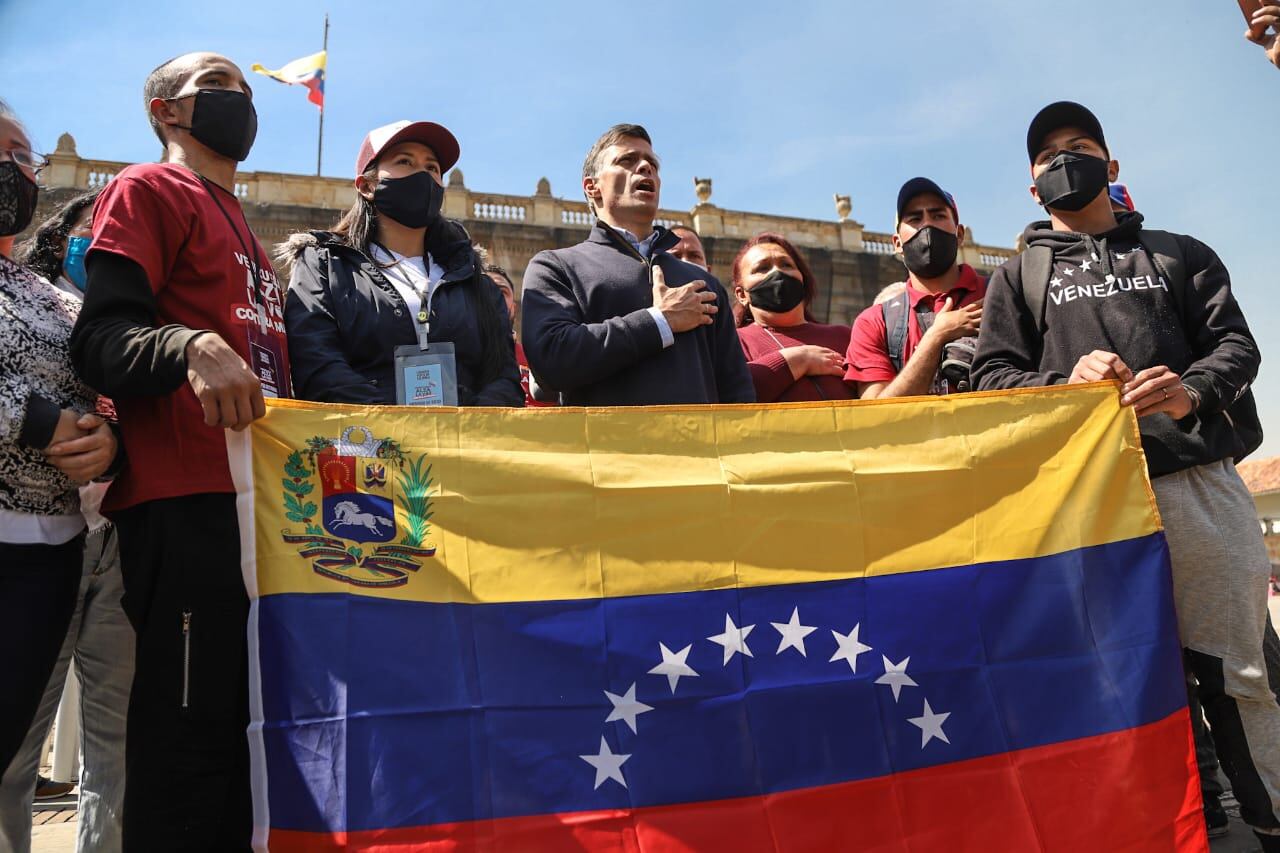 Leopoldo López inscripción en Consulta Popular diciembre 12 plaza de bolívar