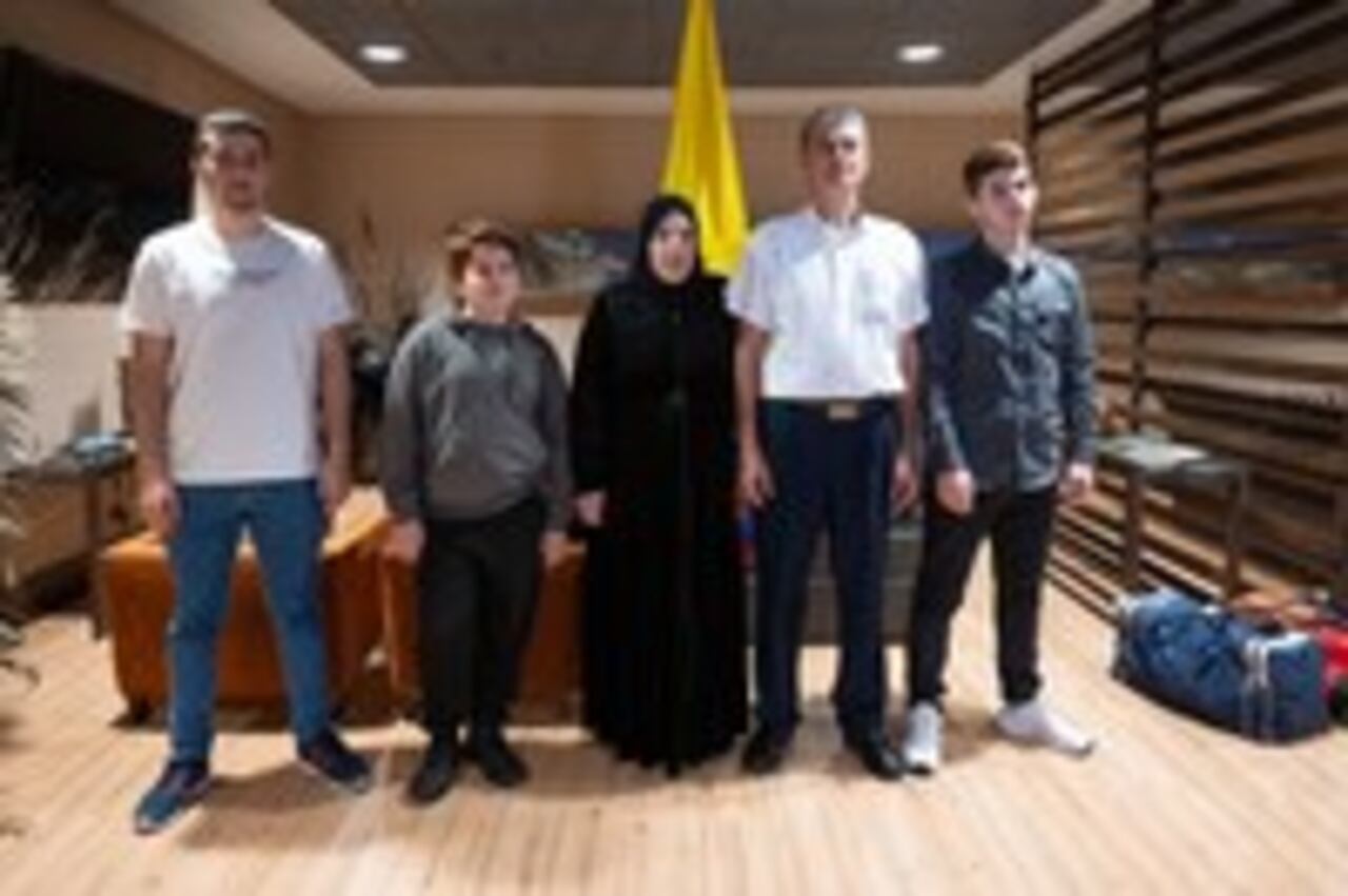 Familia palestina llega a Colombia tras huir de la guerra en Palestina (Cortes