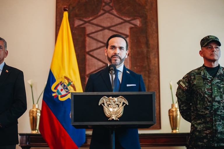 Presidente Abelardo De La Espriella y la presentación de la nueva cúpula militar.