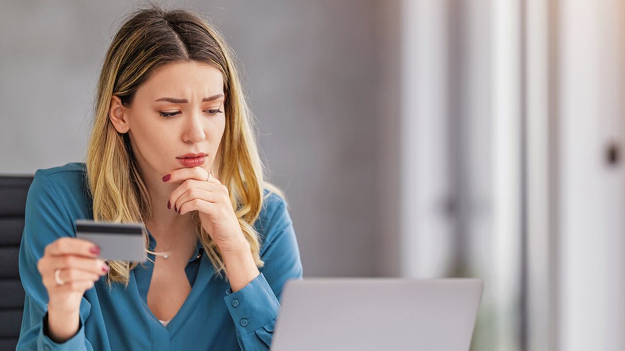 Un total de 40 billones de pesos debían los colombianos en tarjetas de crédito al cierre de marzo.