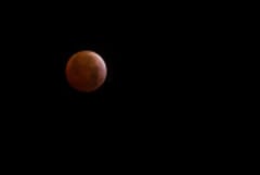 El año pasado, el eclipse total lunar, conocido como luna roja, fue visible en la capital Colombiana.