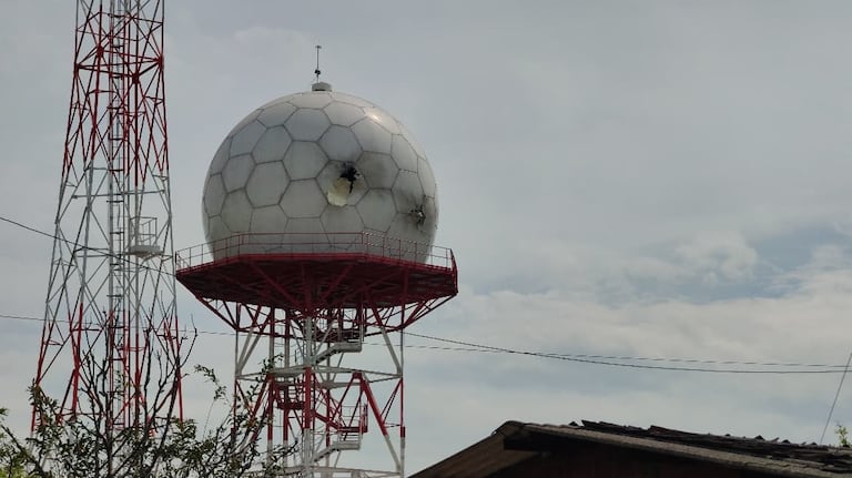 Radar de la Aerocivil que fue atacado con drones en Candelaria.