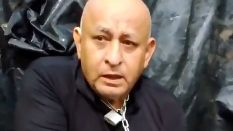 Jaime Cutiva apareció encadenado en un video difundido como prueba de supervivencia tras su secuestro en Caquetá.