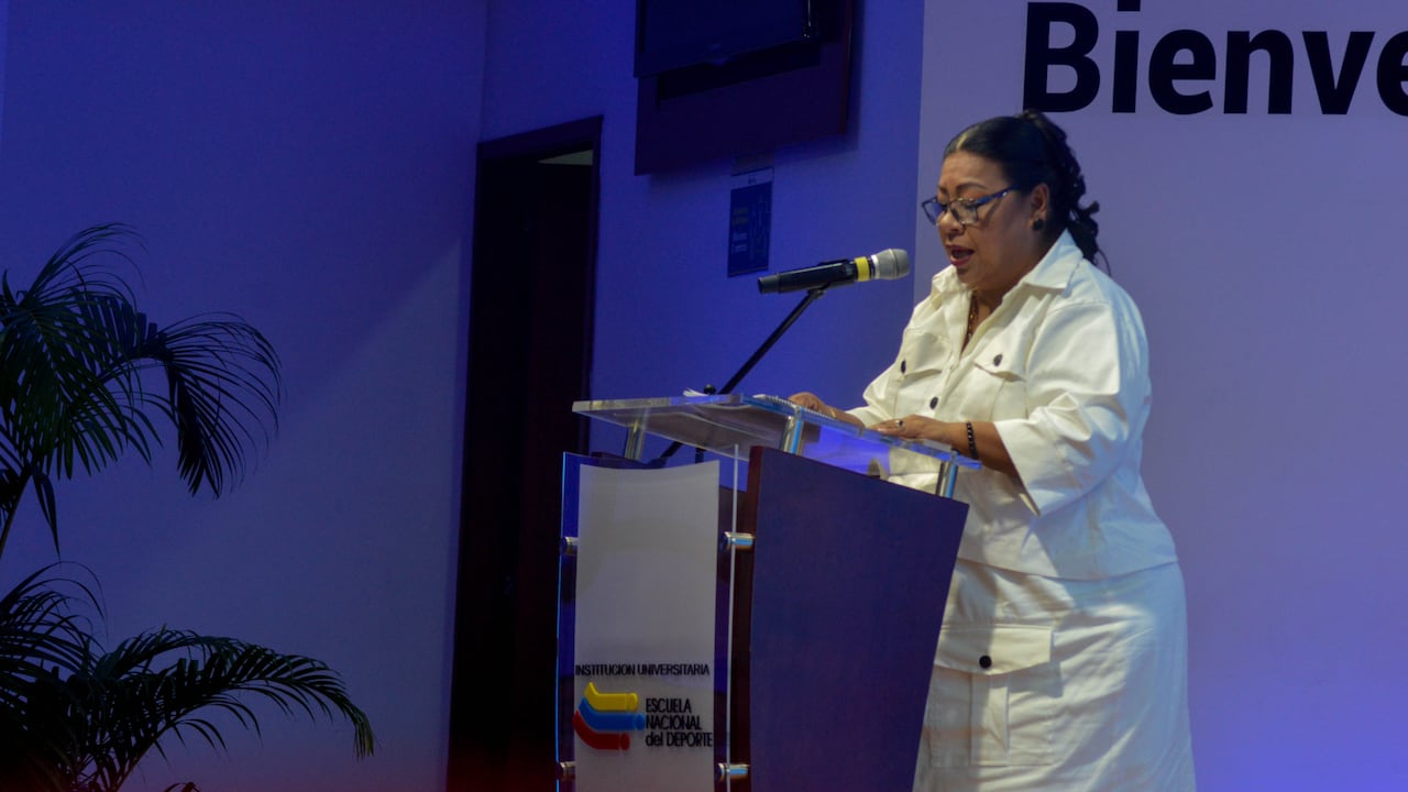 Patricia Martínez, rectora de la Institución Universitaria Escuela Nacional del Deporte, durante la presentación del balance institucional en la Audiencia Pública de Rendición de Cuentas 2025.