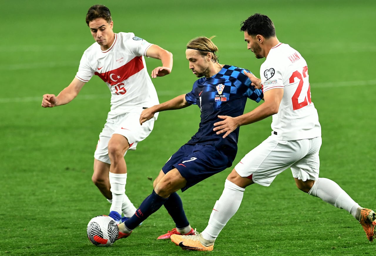 Turquía derrotó a Croacia y sueña con clasificar a la Eurocopa
