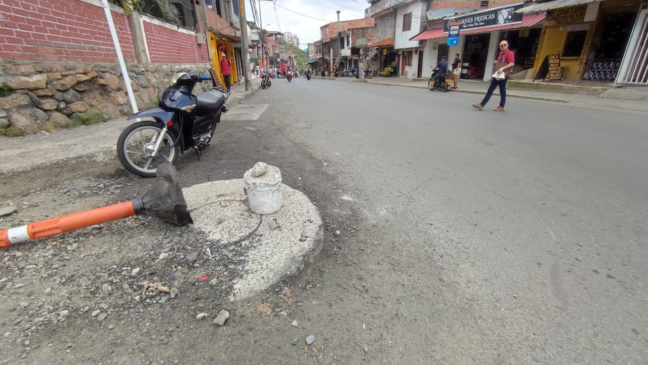 La dependencia aclara que la pavimentación no implica entrega final, sino que la obra sigue en ejecución.