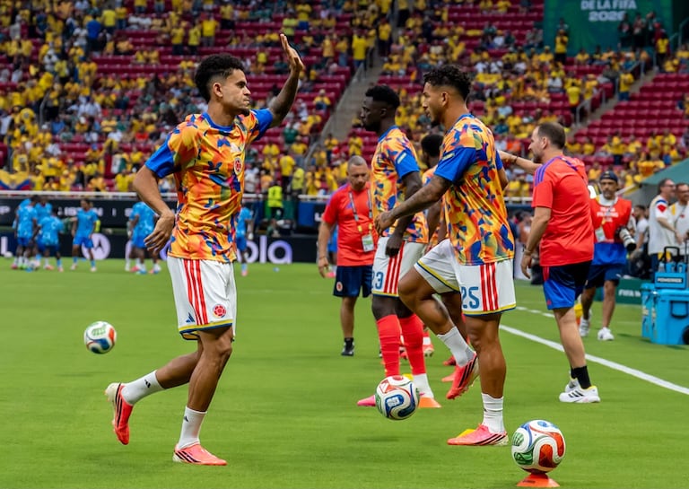 La Selección Colombia calienta para su segundo partido del Mundial.