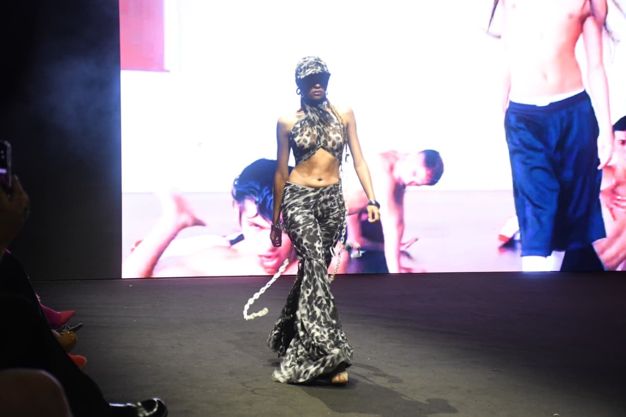Favela es la evolución de la colección Jungla Urbana, una propuesta de moda que fusiona las raíces latinas.