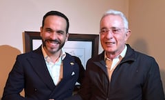 De izquierda a derecha: Abelardo de la Espriella y el expresidente Álvaro Uribe.