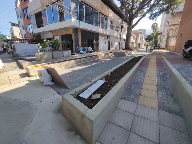 Habitantes de Cañaveralejo Seguros Patria II continúan expresando observaciones sobre la intervención realizada en la Carrera 63A entre calles 6A y 9.