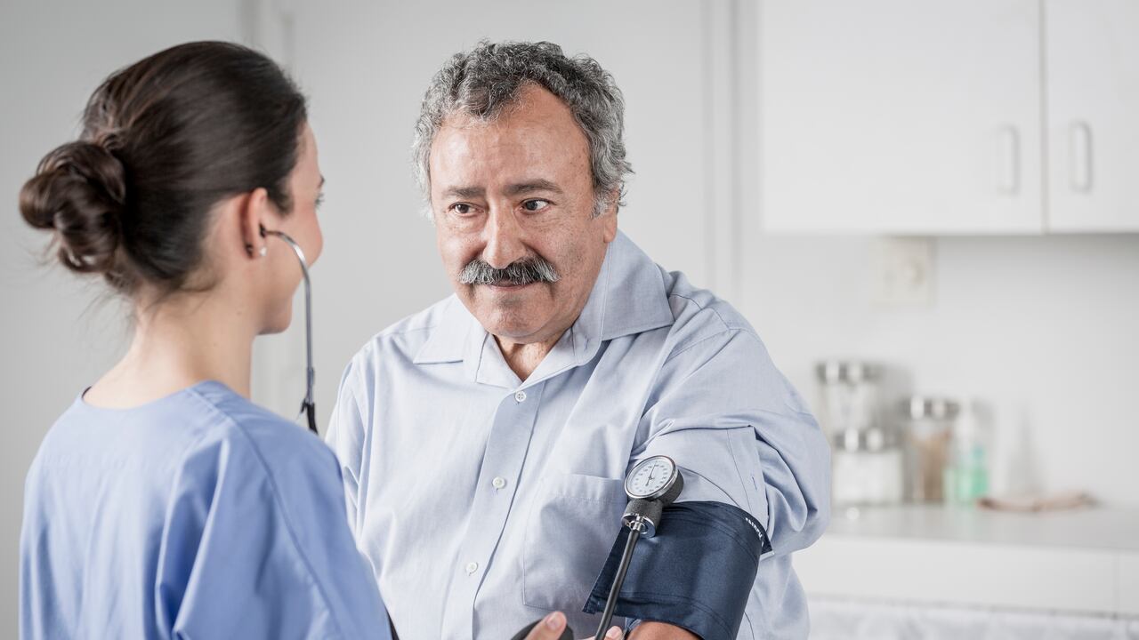 La presión arterial guarda relación con enfermedades cardiovasculares.