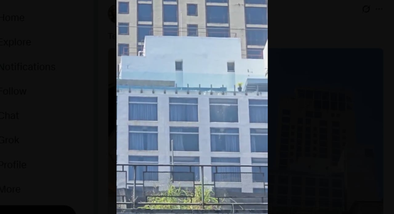 Piscina infinita ubicada en un alto edificio fue desocupada por el fuerte movimiento telúrico.