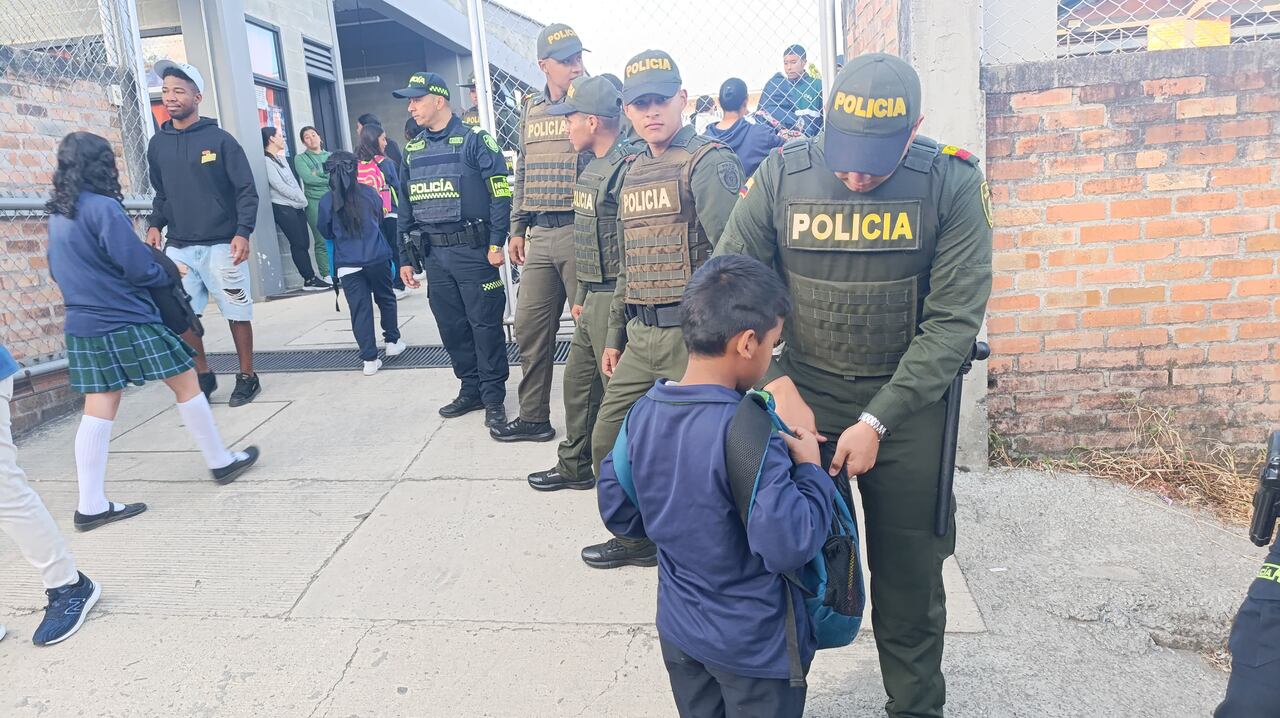 Controles policiales en colegios de Popayán