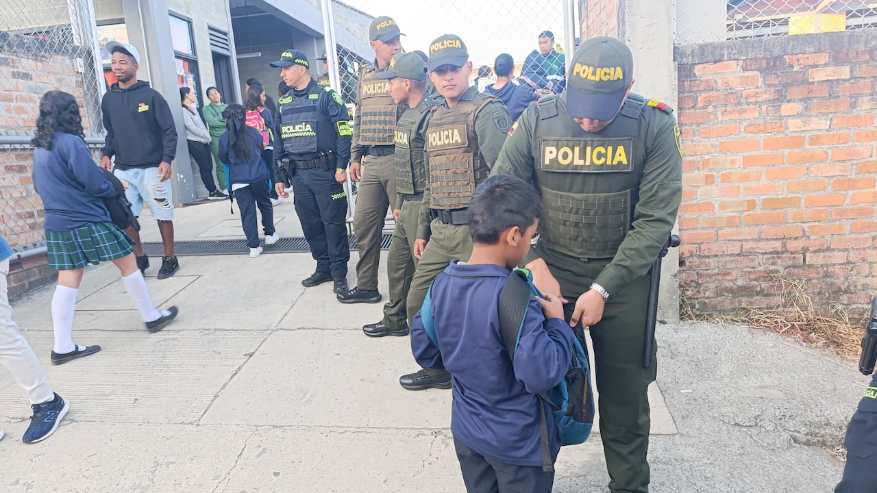 Controles policiales en colegios de Popayán