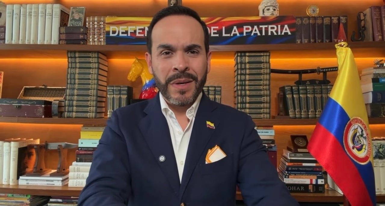 El candidato presidencial Abelardo de la Espriella reveló detalles sobre una "campaña sucia2 en su contra.
