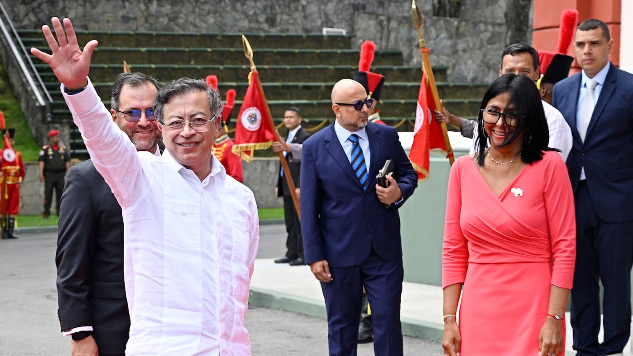 Gustavo Petro y Delcy Rodríguez