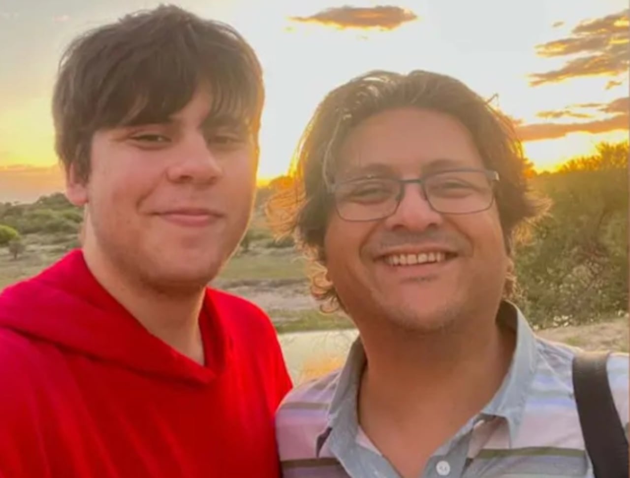 Shahzada Dawood y su hijo Suleman, quienes fallecieron al interior del submarino Titán en 2023.