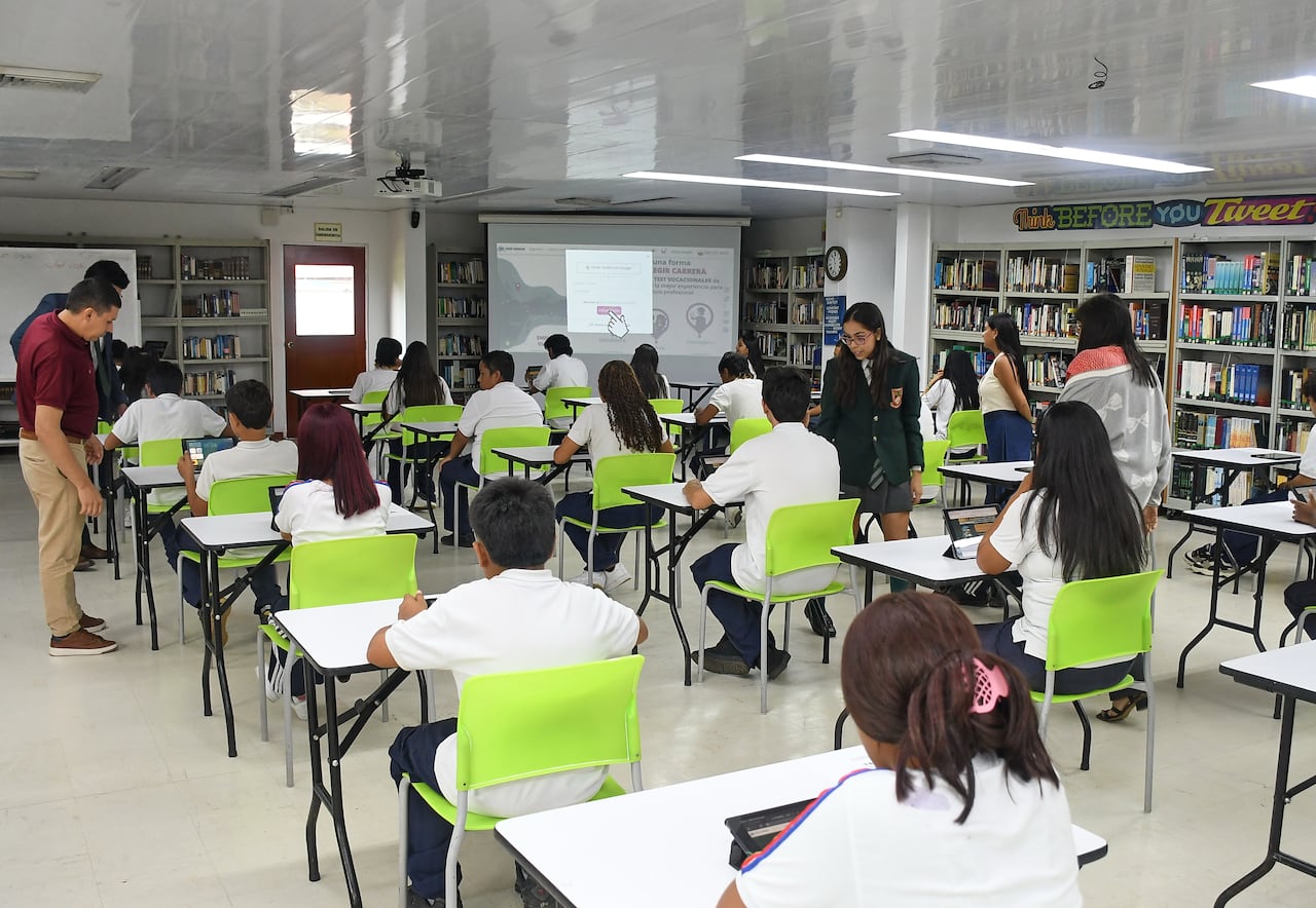 Cali: Lanzamiento del programa " Tu tarea es Brillar", del Colegio Colombo Británico: Foto José L Guzmán. EL País
