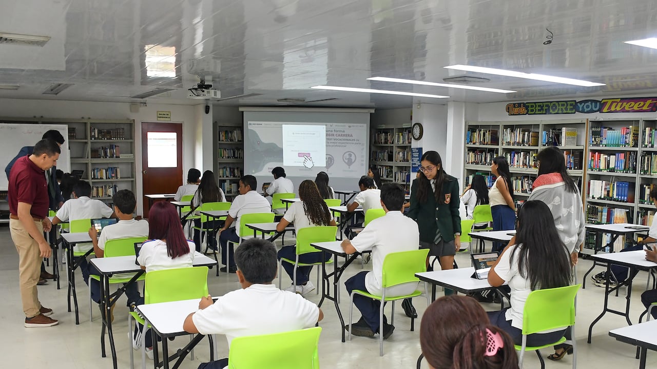 Cali: Lanzamiento del programa " Tu tarea es Brillar", del Colegio Colombo Británico: Foto José L Guzmán. EL País