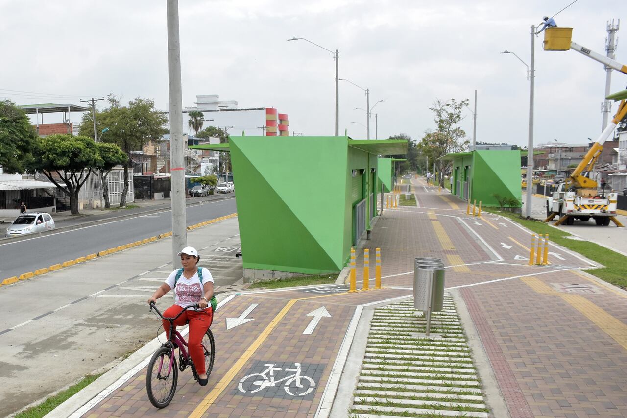 La Troncal Oriental estará abierta al público el 17 de junio, una construcción que espera movilizar alrededor de 60.000 pasajeros diariamente y solucionar los problemas de movilidad del oriente de la ciudad.